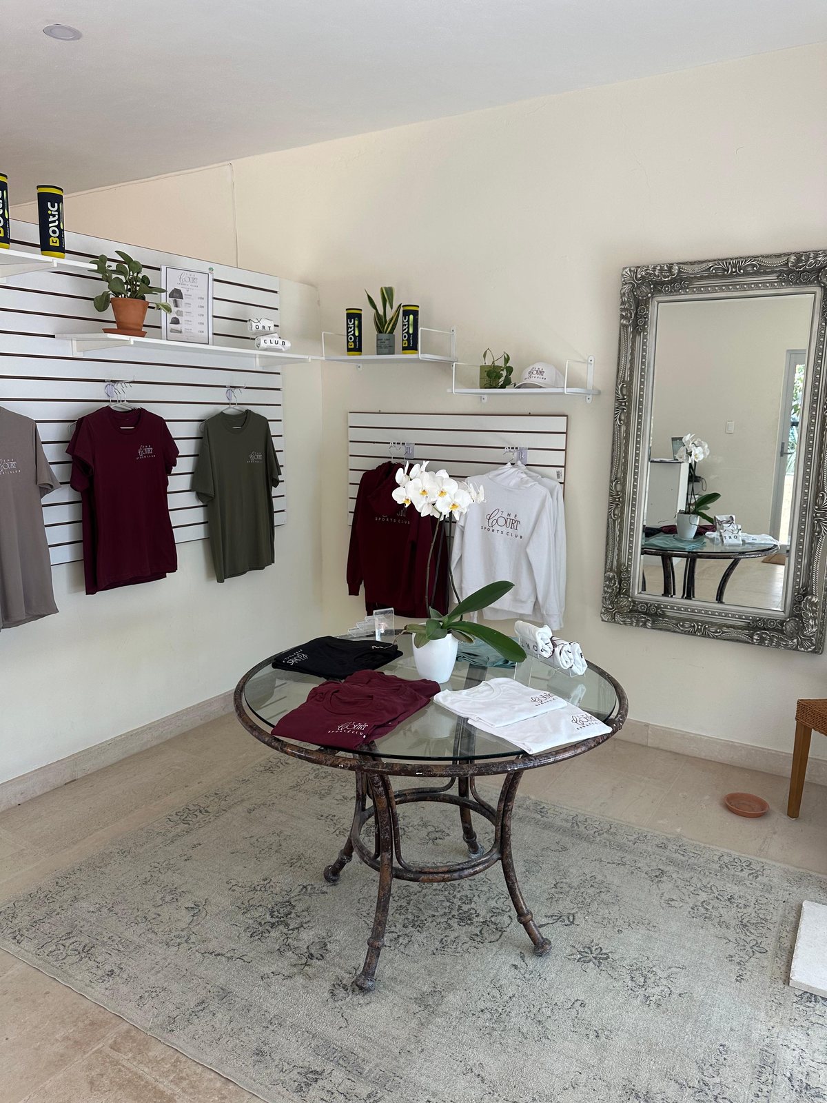 Pro Shop The Court Sports Club